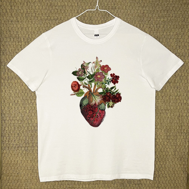 Camiseta Unisex Corazón Flores